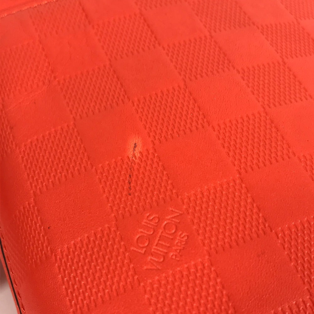 LOUIS VUITTON N23356 ダミエアンフィニ ポシェットディストリクト カバン 斜め掛け ポシェット ショルダーバッグ ダミエアンフィニレザー ユニセックス マグマ レッド