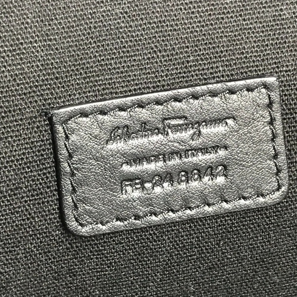 Salvatore Ferragamo 2WAYバッグ ショルダーバッグ カバン ロゴ ガンチーニ ビジネスバッグ ブリーフケース 書類バッグ ハンドバッグ レザー ユニセックス ブラック