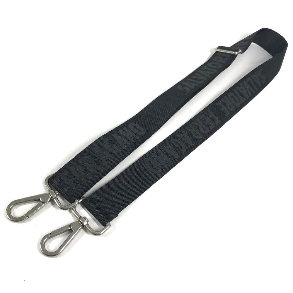 Salvatore Ferragamo 2WAYバッグ ショルダーバッグ カバン ロゴ ガンチーニ ビジネスバッグ ブリーフケース 書類バッグ ハンドバッグ レザー ユニセックス ブラック