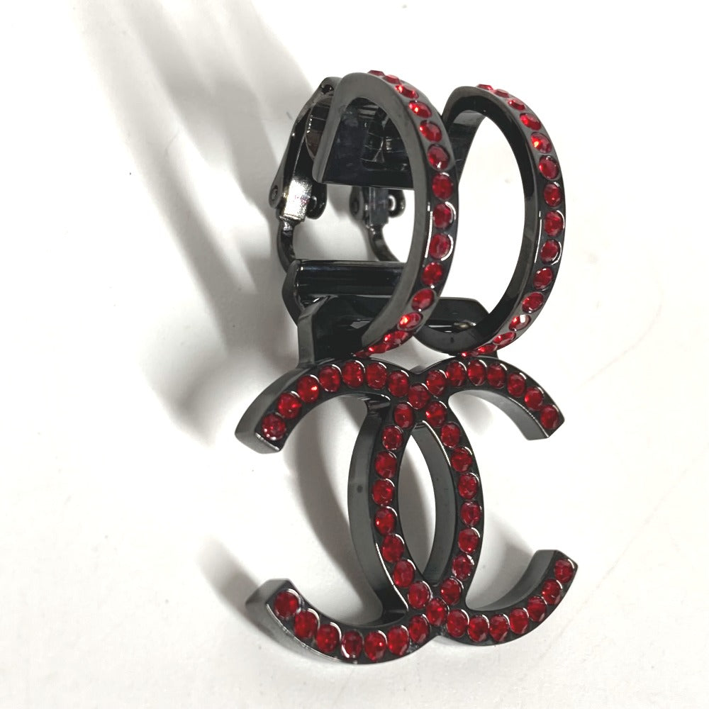 CHANEL B17S クリスタル ココマーク スイング ラインストーン 片方 片耳 CC ココマーク ロゴ イヤリング メタル レディース レッド