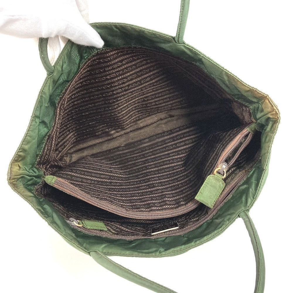 PRADA トライアングルロゴ 三角ロゴ プレート カバン トートバッグ