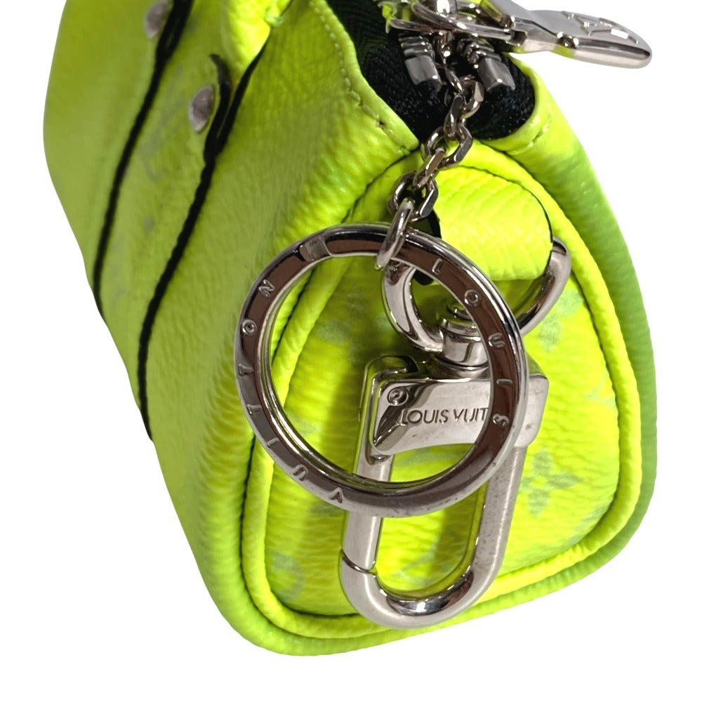 LOUIS VUITTON M01048 Taiga Rama Porte-Clés Mini Keepall Bag Charm, Bag-Shaped Boston Bag Keychain, Taiga Leather, Unisex, Yellow