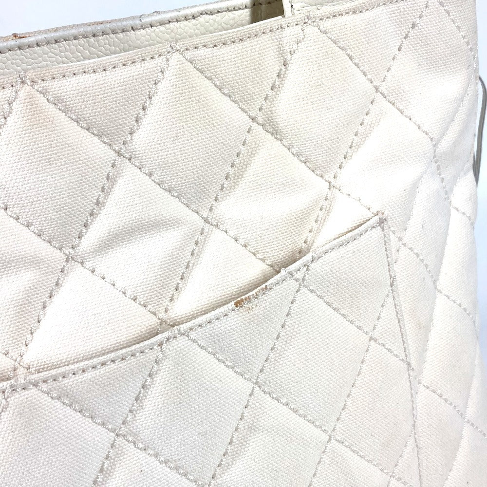 CHANEL CC Coco Mark Logo Quilted Matelasse Reissue Tote Bag with Fringe and Tassel, Shoulder Bag, 9618***, Leather/Canvas, Unisex, White