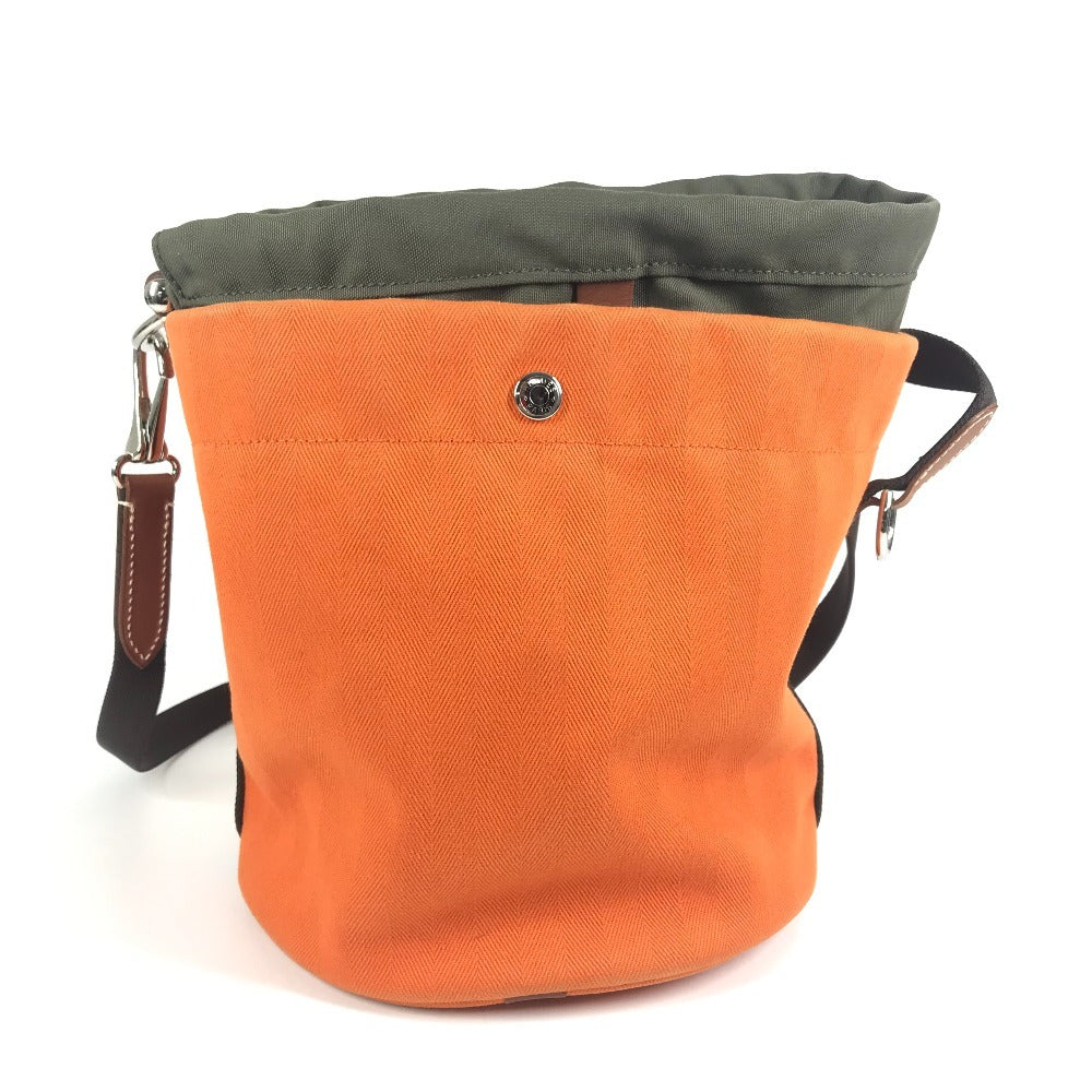 HERMES Sac de Pansage crossbody bucket-shaped shoulder bag with pouch, cotton, unisex, orange
