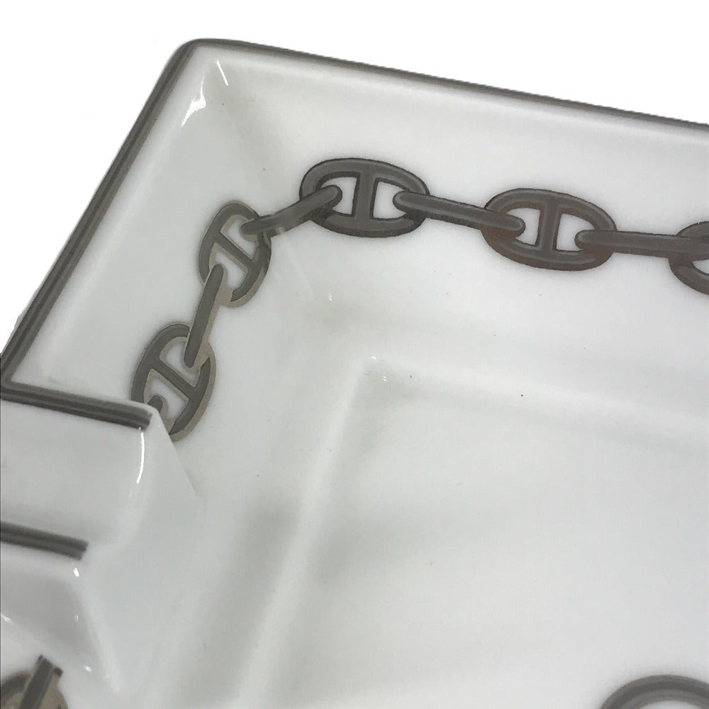 HERMES シェーヌダンクル ロゴ アッシュトレイ 皿 インテリア トレー 灰皿 陶器 ユニセックス ホワイト