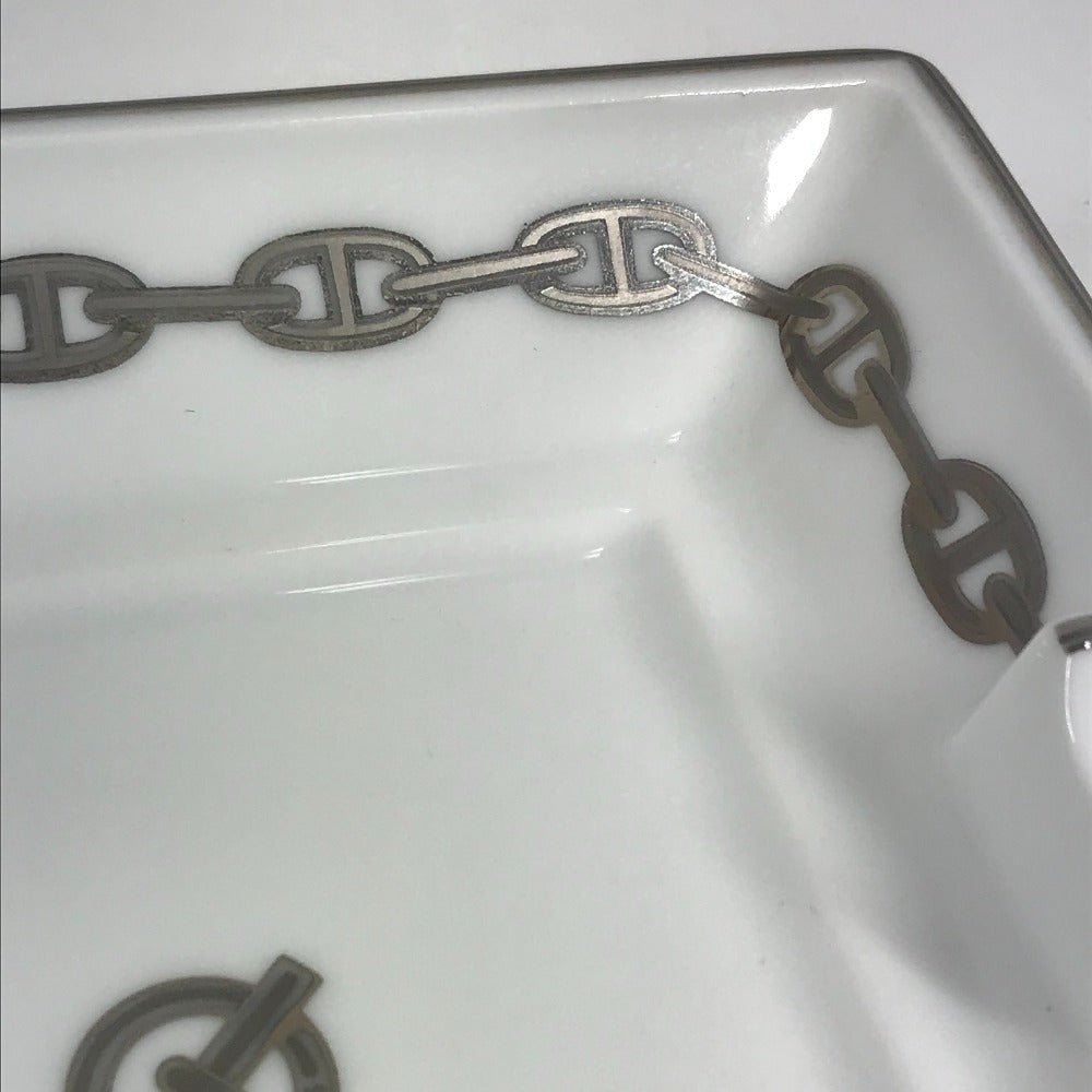 HERMES シェーヌダンクル ロゴ アッシュトレイ 皿 インテリア トレー 灰皿 陶器 ユニセックス ホワイト