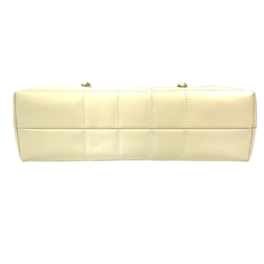 CHANEL CC ココマーク ロゴ チョコバー カバン Wチェーンバッグ チェーンバッグ 肩掛け ショルダーバッグ エナメル ユニセックス ホワイト