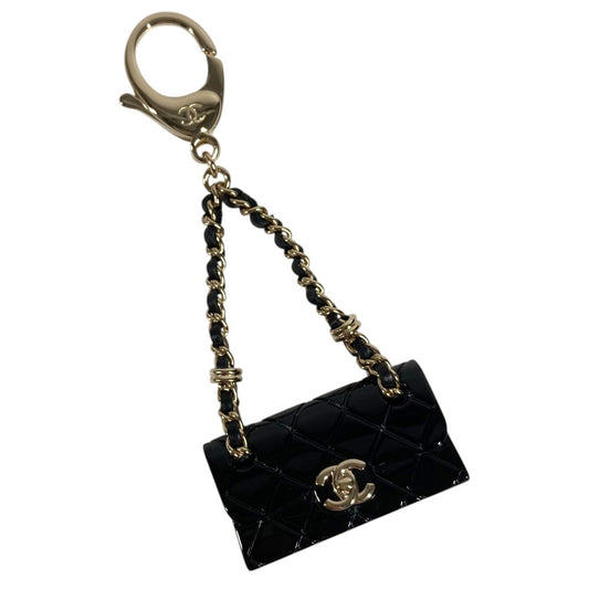 CHANEL ABA121 B23C CC ココマーク ロゴ マトラッセ バッグ バッグチャーム ペンダントトップ キーホルダー メタル レディース ブラック