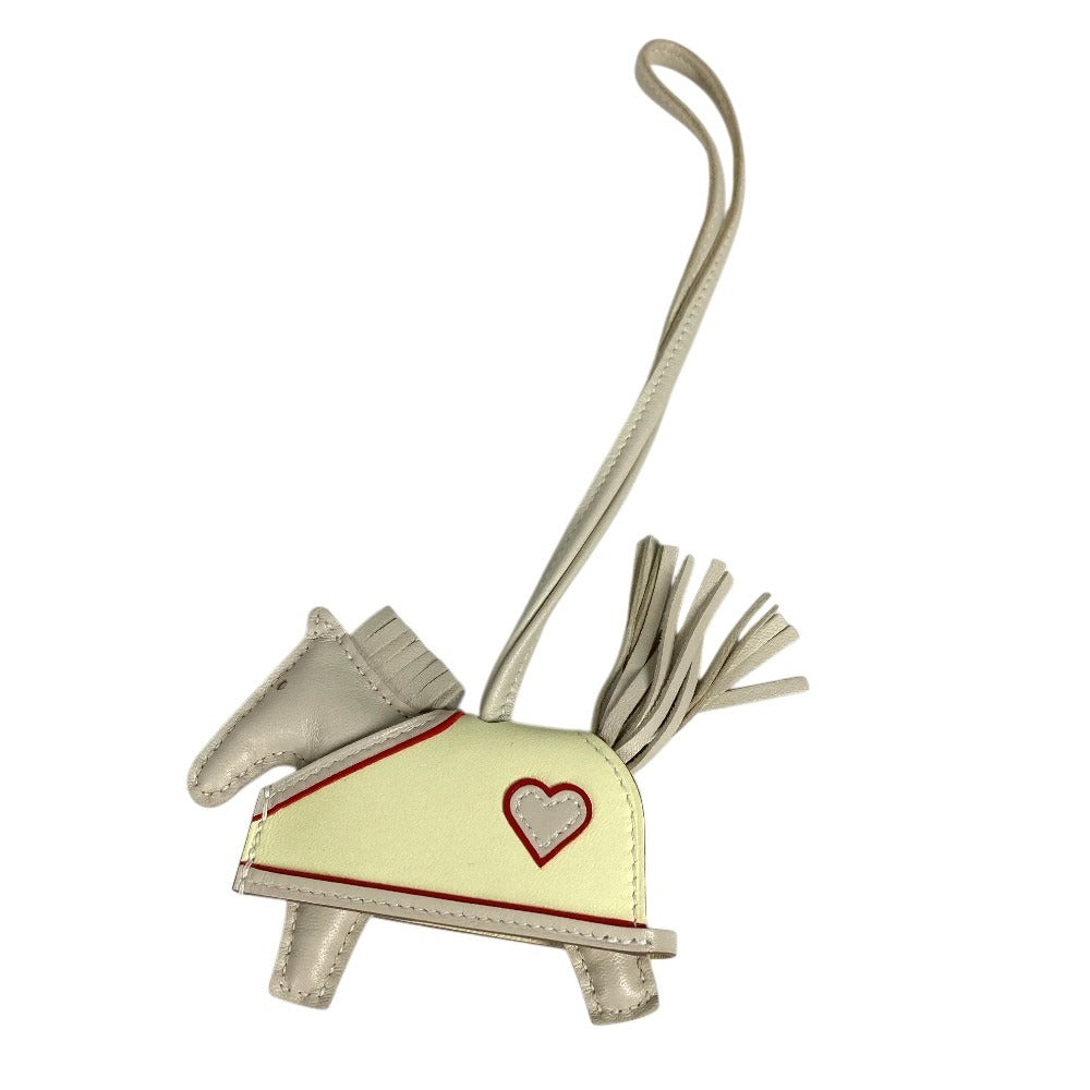 HERMES Horse Cheval Rodeo Robeo Cool PM Heart Bag Charm Keyring Charm Agneau Milo Unisex Craie/Jaune Milton/Rouge de Coeur White