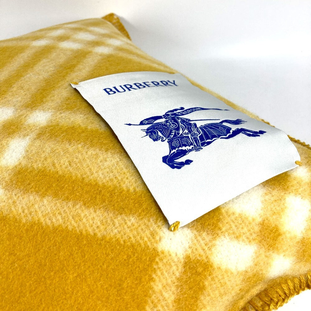 BURBERRY 8075213 チェック 新タグ ピロー 枕 インテリア クッション ウール ユニセックス イエロー