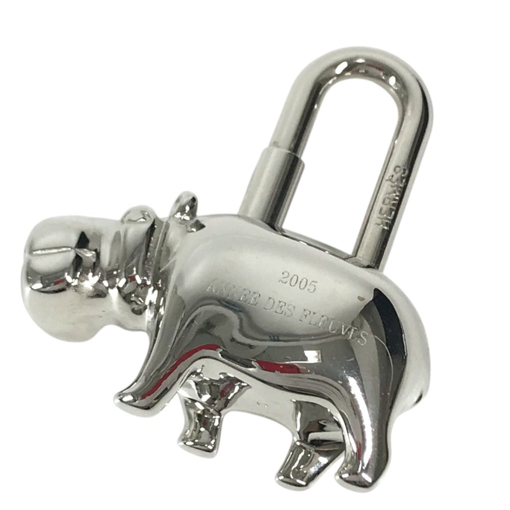 HERMES Cabas 2005 Hippopotamus Cadena Key Key Holder Bag Charm Pendant Top charm Metal Silver Used