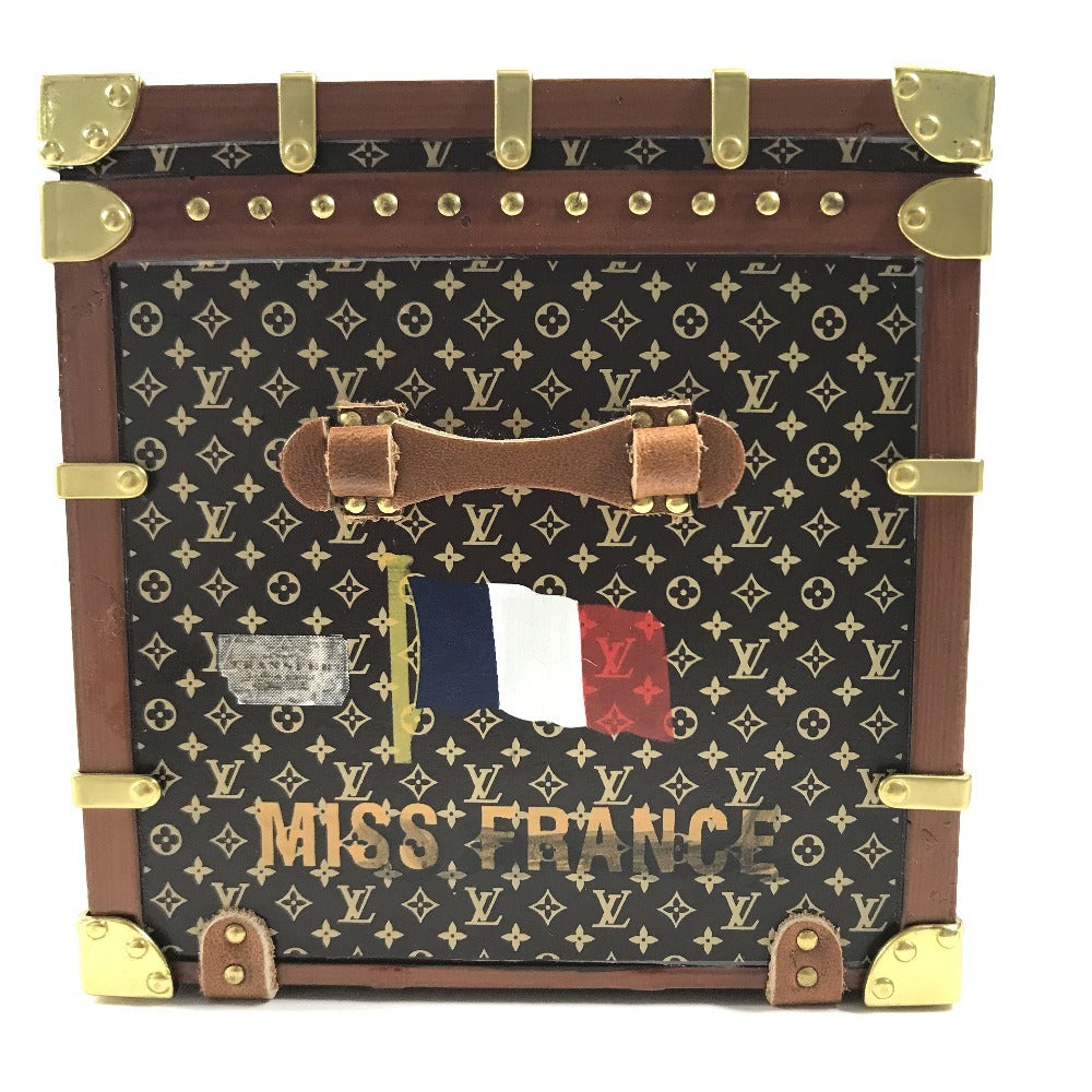 LOUIS VUITTON M99408 Monogram Novelty Miss France Trunk Object Paperweight Paperweight object Leather / Wood Brown Used