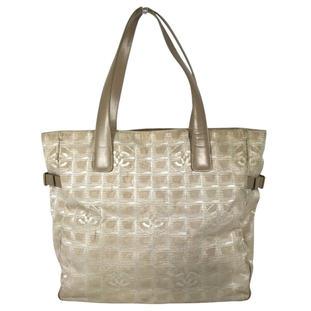 CHANEL A15825 New travel line GM New Travel Line GM Shoulder Bag Tote Bag Nylon Canvas / Leather Beige Used
