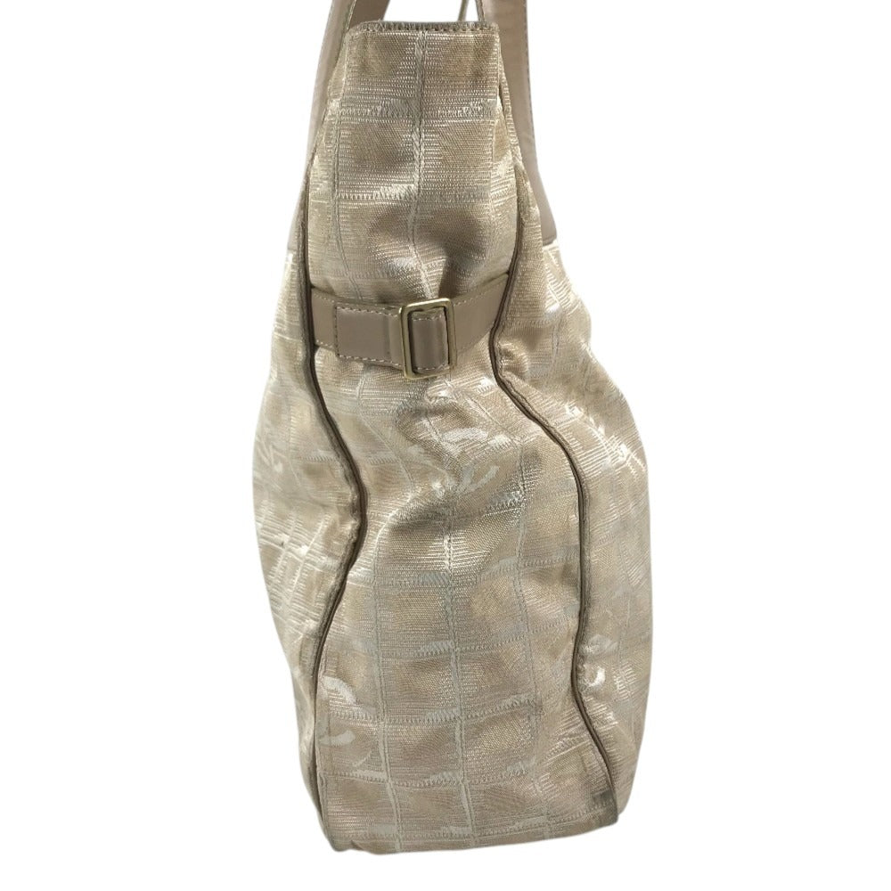CHANEL A15825 New travel line GM New Travel Line GM Shoulder Bag Tote Bag Nylon Canvas / Leather Beige Used