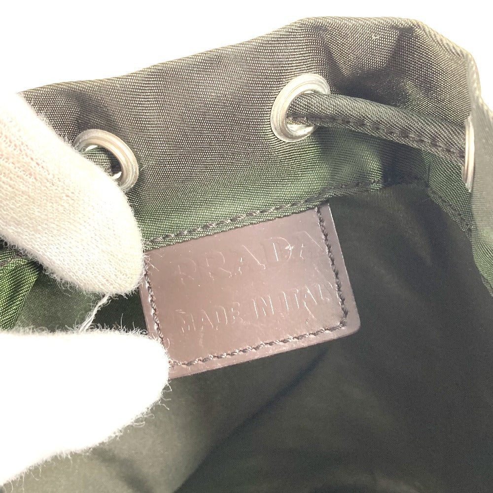 PRADA 巾着ポーチ トライアングルロゴ 三角ロゴ プレート マルチポーチ ポーチ ナイロン ユニセックス カーキ