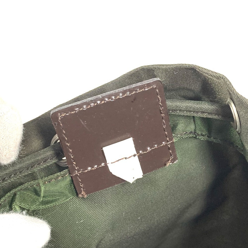 PRADA 巾着ポーチ トライアングルロゴ 三角ロゴ プレート マルチポーチ ポーチ ナイロン ユニセックス カーキ