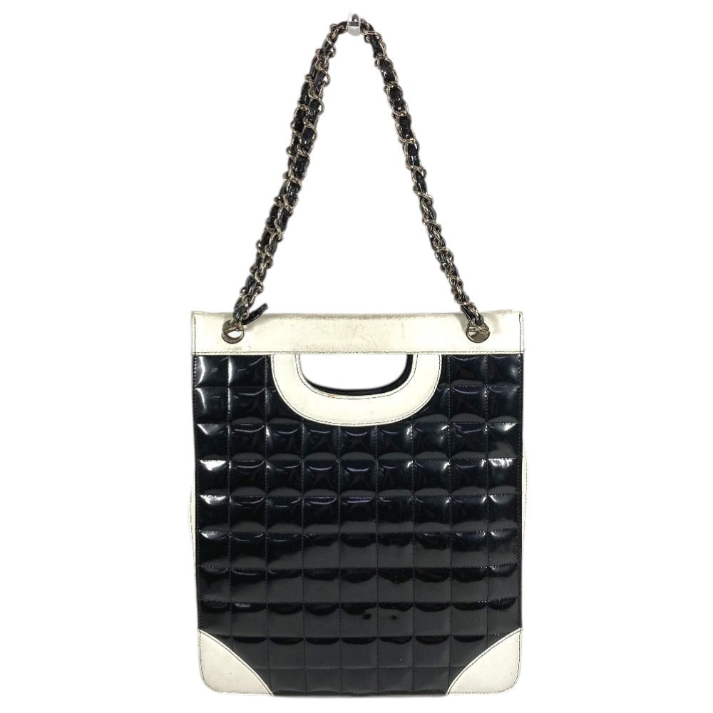 CHANEL กระเป๋าสะพายข้างดีไซน์สองสี โลโก้ รุ่น Choco Bar ทรง Tote กระเป๋าสะพายไหล่โซ่คู่ หนังแก้ว/หนังแท้ สีดำ Unisex