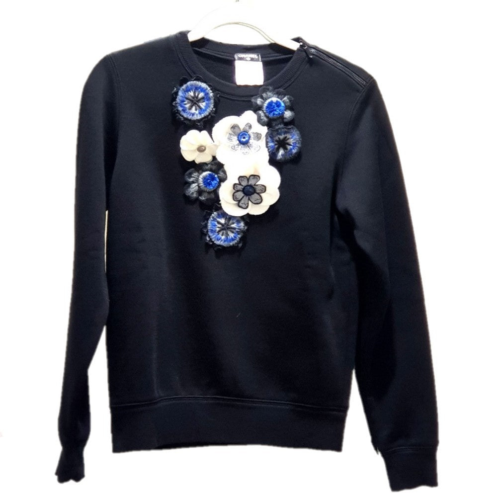 CHANEL P52492 15B Camellia-embellished shoulder zipper sweatshirt, cotton, women's, black, black and blue