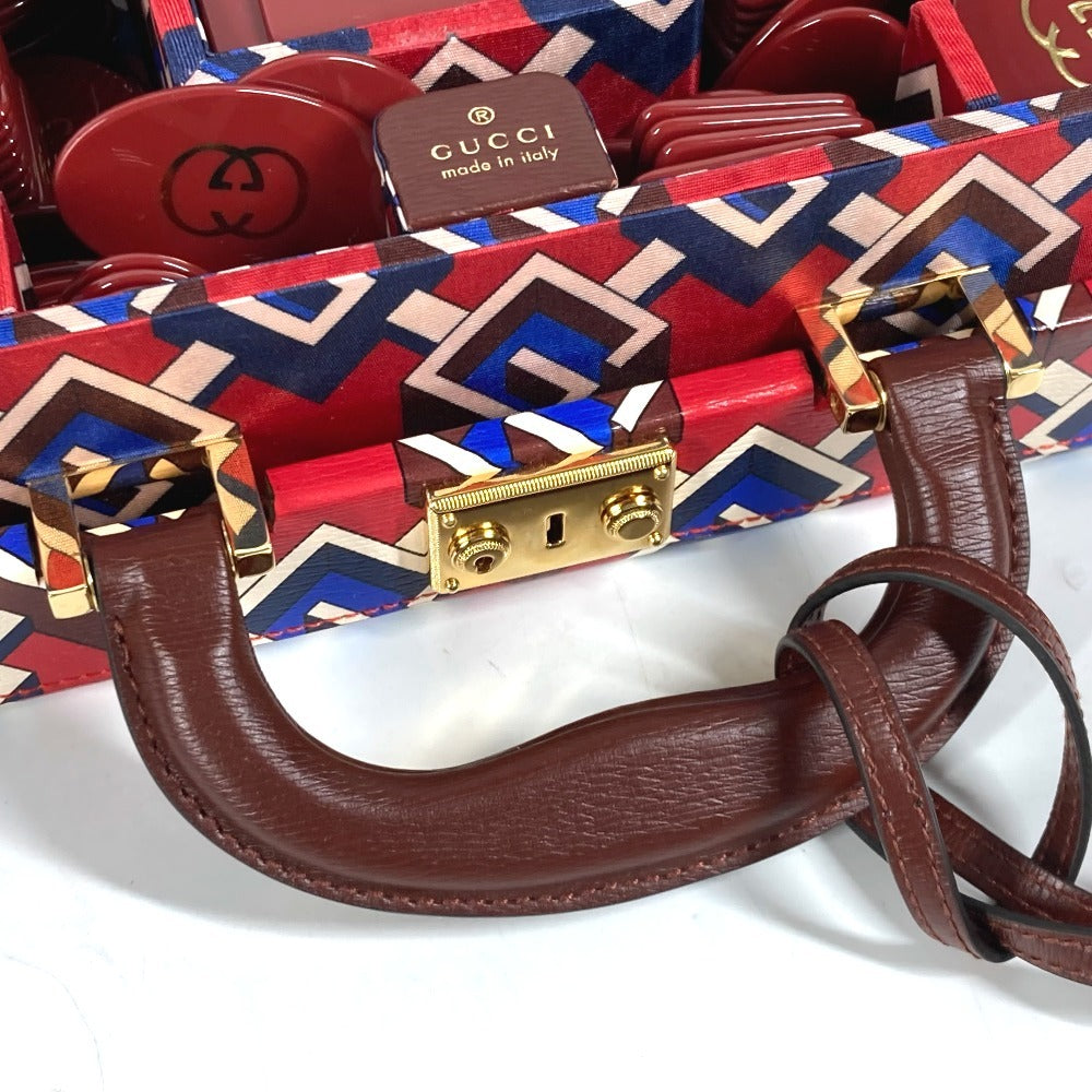 GUCCI 662474 カードゲーム トランプ チップ ジオメトリックG ブリーフケース ポーカー セット サイコロ ダイス インテリア ゲーム おもちゃ 雑貨 プラスチック ユニセックス レッド - brandshop-reference