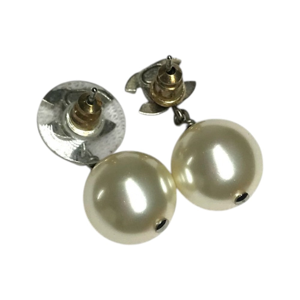 CHANEL 22V CC CC Mark Logo Faux Pearl Jewelry, accessories, rhinestones, faux pearls, earrings, metal. Pierce Metal Silver Used