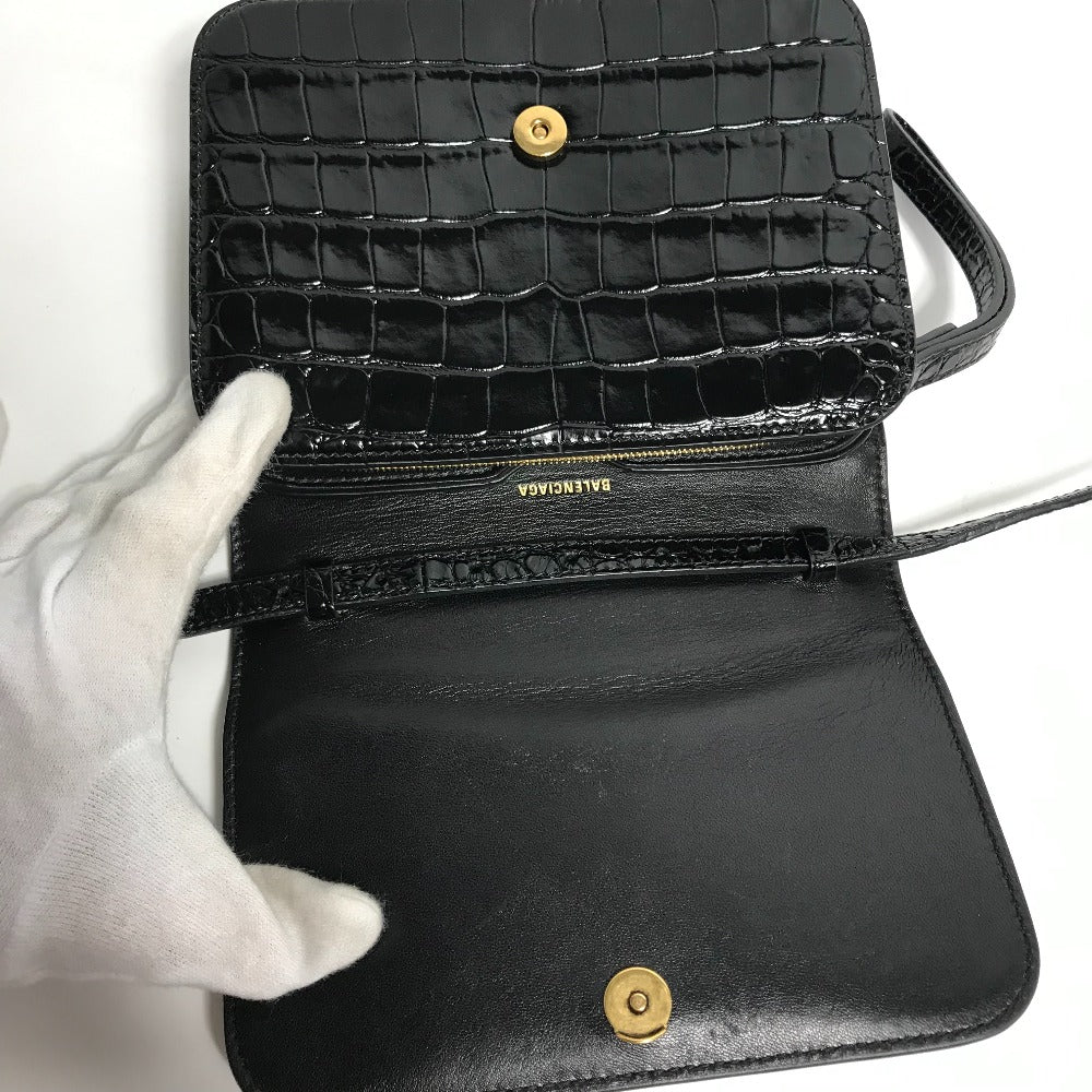 BALENCIAGA 592898 2WAY クラッチバッグ ポーチ Bロゴ キルティング  斜め掛け カバン ショルダーバッグ 型押しレザー レディース