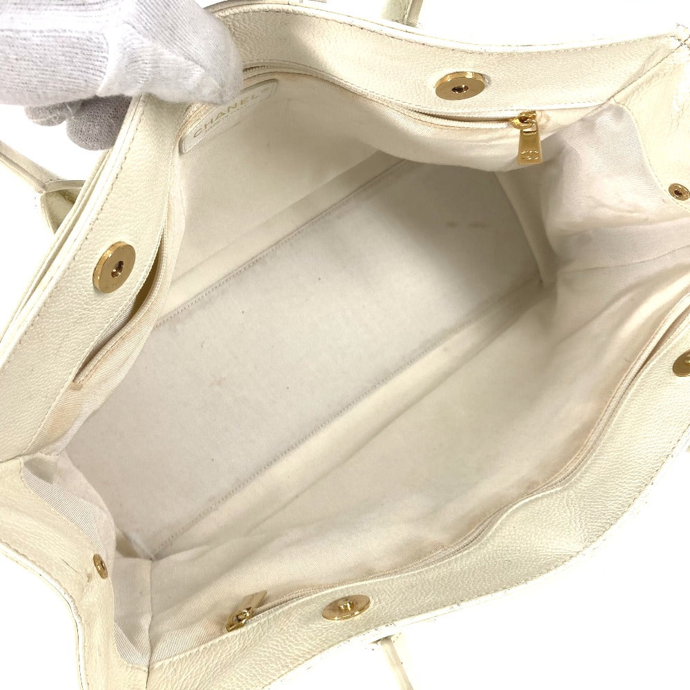 CHANEL エグゼグティブトート 肩掛け バッグ sショルダーバッグ トートバッグ キャビアスキン レディース ホワイト系 - brandshop-reference