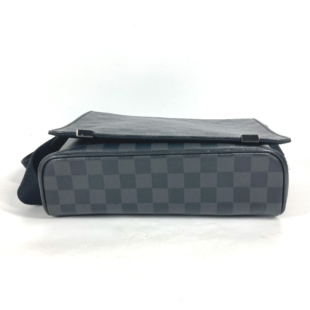 LOUIS VUITTON N41028 ダミエグラフィット ディストリクト PM NM 斜め掛け カバン フラップ ショルダーバッグ ダミエグラフィットキャンバス ユニセックス ブラック