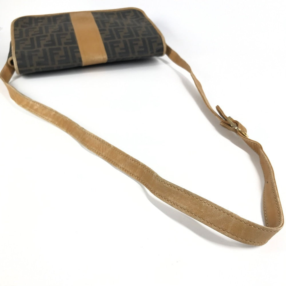 Fendi Vintage Zucca Logo Bag Flap Crossbody Bahu Beg PVC/Kulit Unisex Brown