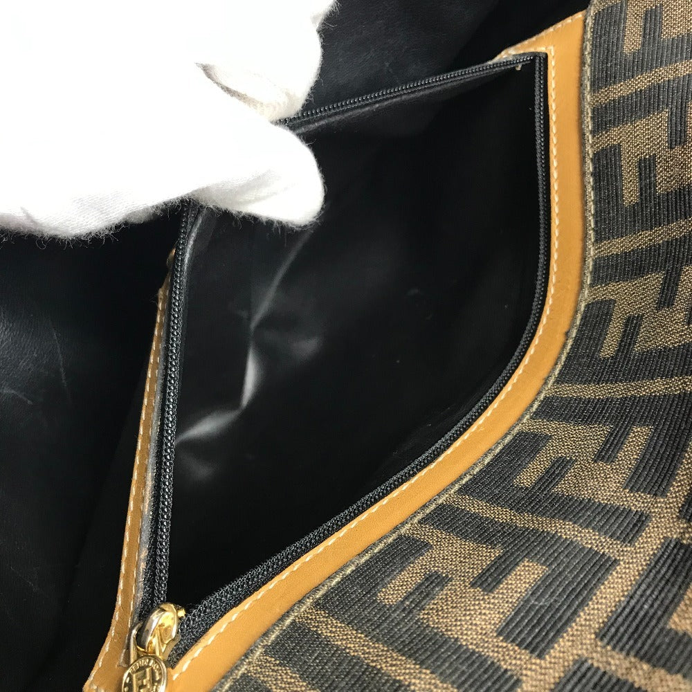 Fendi Vintage Zucca Logo Bag Flap Crossbody Bahu Beg PVC/Kulit Unisex Brown