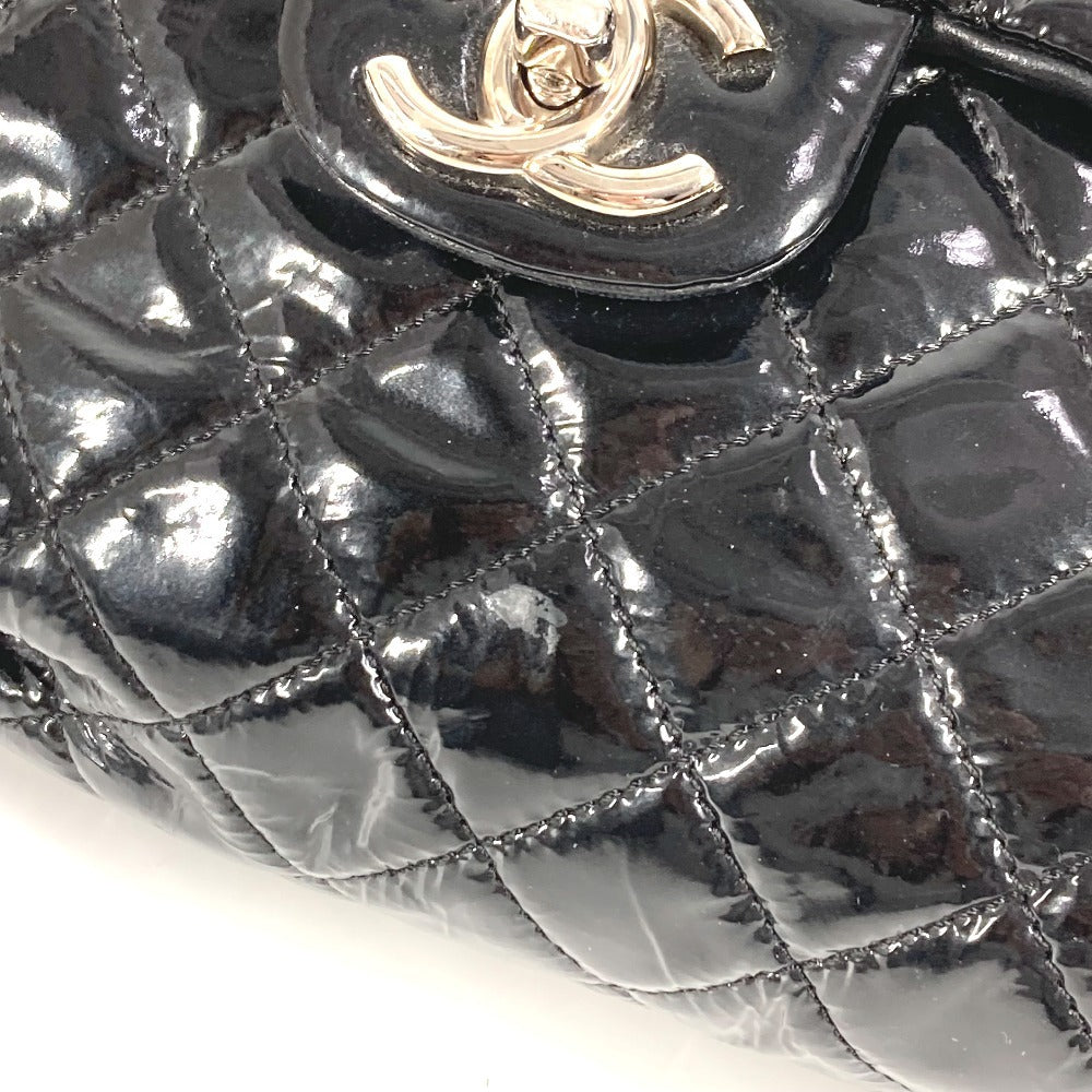 Chanel CC COCO Mark Logo menegak terbalik ke bawah Matelasse W Chain Beg bahu bahu Beg Enamel Hitam Wanita