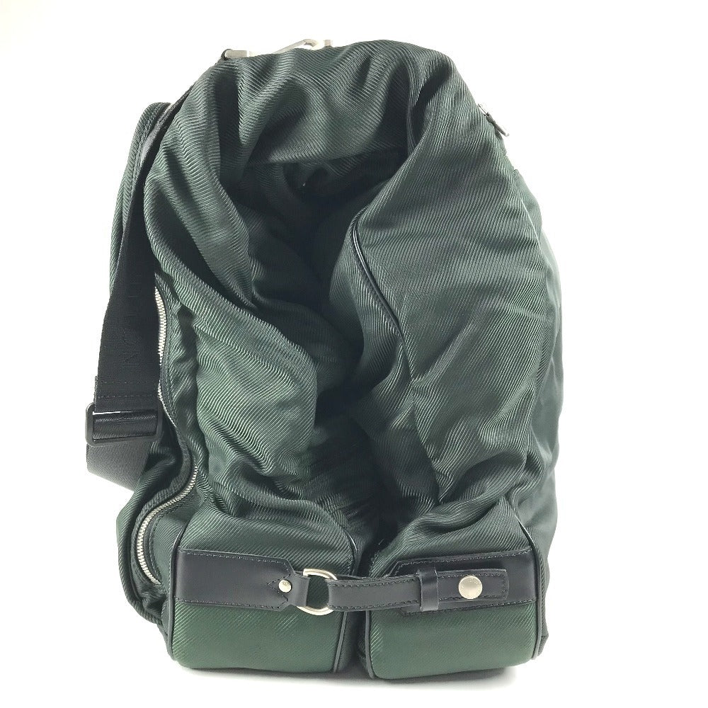 LOUIS VUITTON M30704 Taiga Portable Cinq Center Bag Boston Bag Estuche para ropa Bolso 2WAY Bolso de hombro Bolso Cuero/Nylon Unisex Epicea Caqui