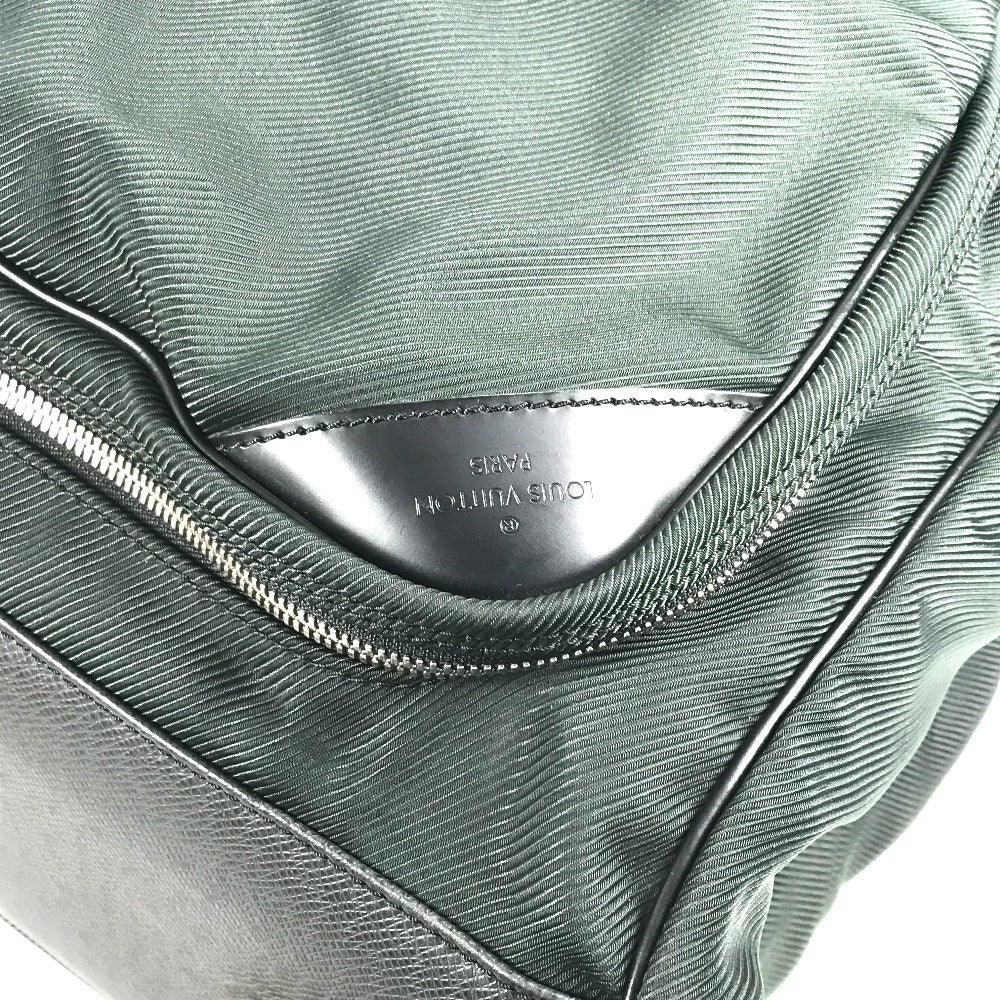 LOUIS VUITTON M30704 Taiga Portable Cinq Center Bag Boston Bag Estuche para ropa Bolso 2WAY Bolso de hombro Bolso Cuero/Nylon Unisex Epicea Caqui