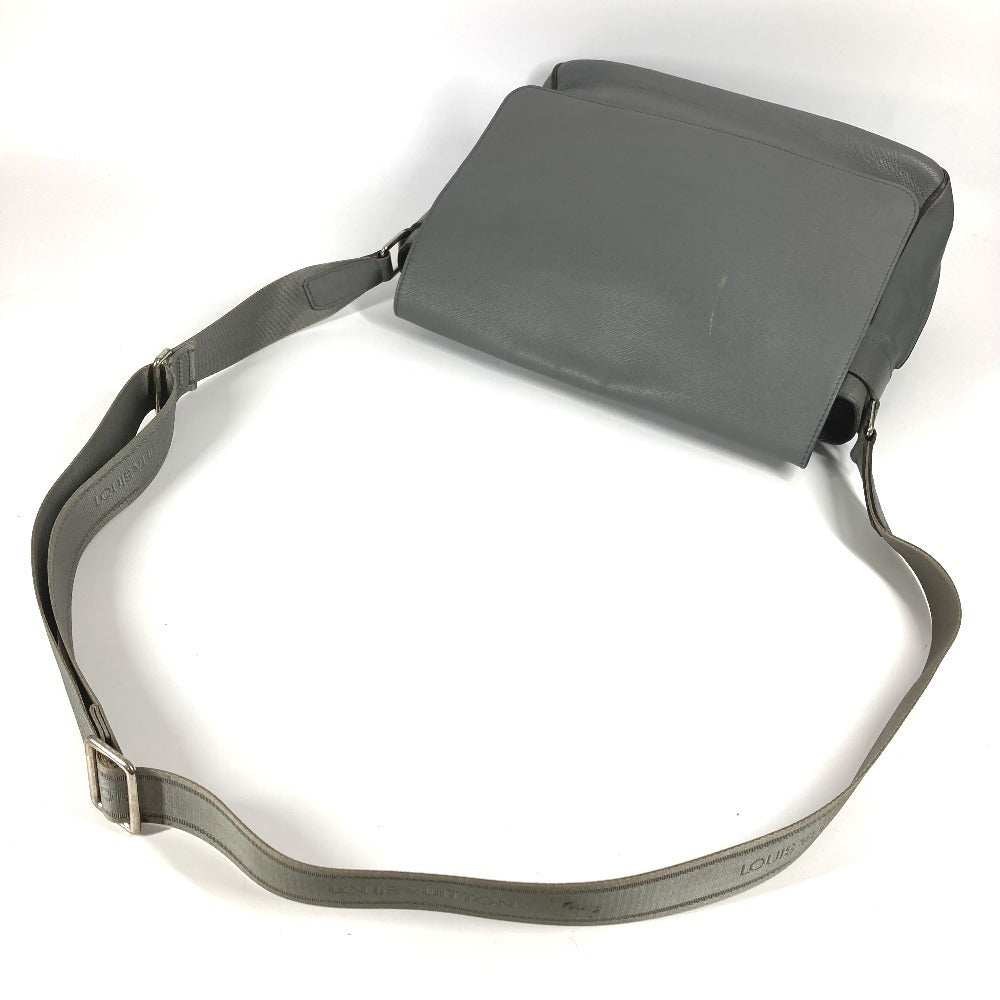LOUIS VUITTON M32623 Taiga Roman MM Roman MM Bag Crossbody Flap Messenger Bag Shoulder Bag Taiga Leather Unisex Glacier Gray