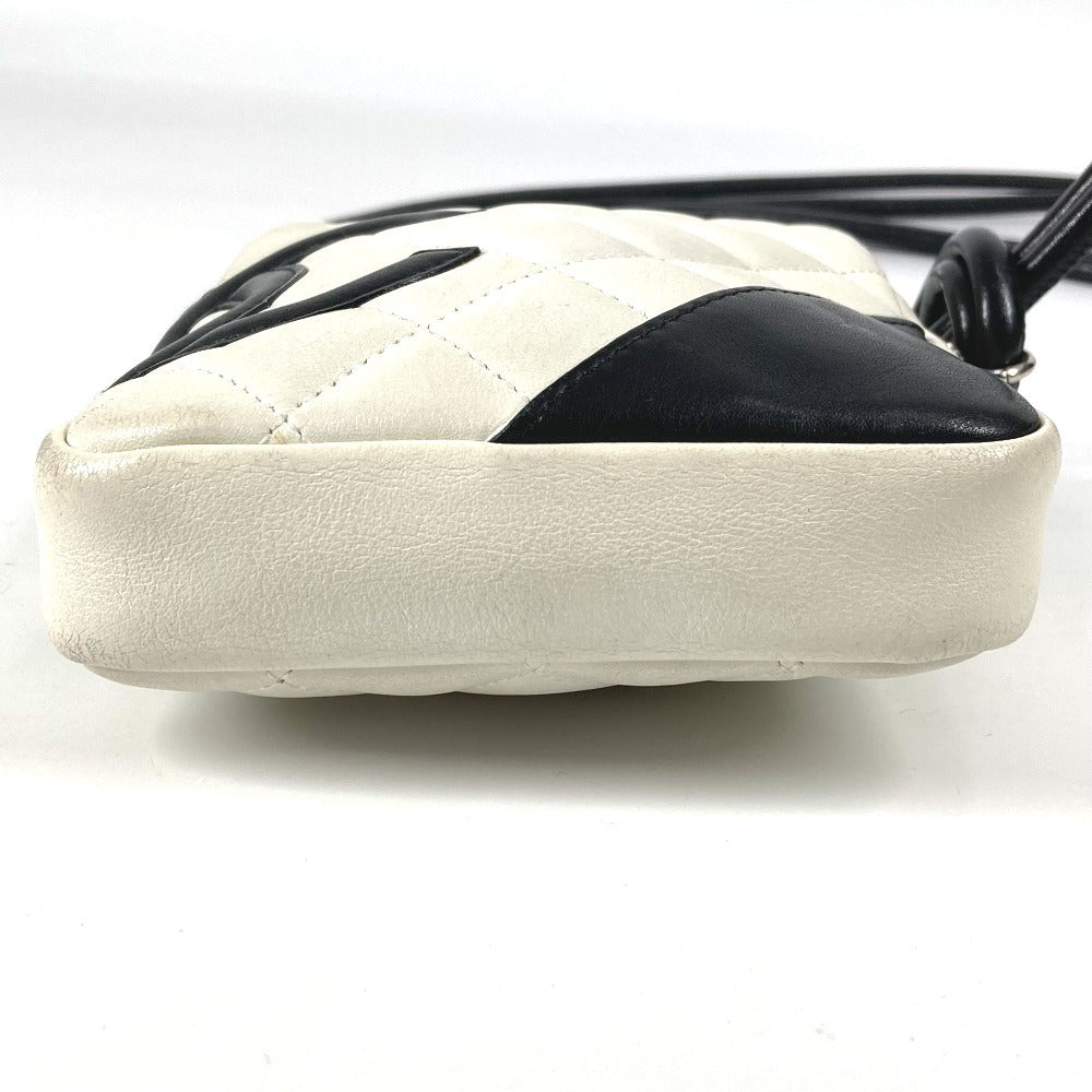 CHANEL A25177 カンボンライン CC ココマーク ミニ スモール 斜め掛け カバン ポシェット ショルダーバッグ レザー レディース ホワイト