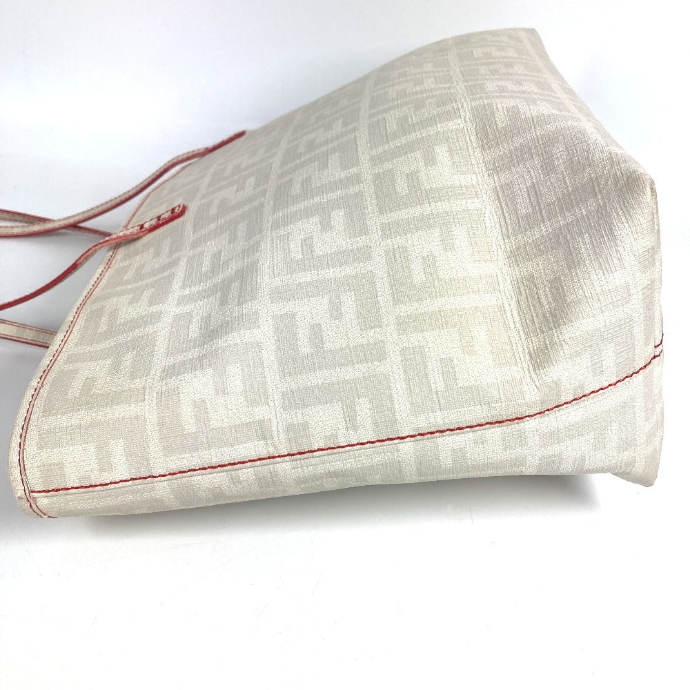 FENDI ズッカ ロゴ カバン 肩掛け トートバッグ ショルダーバッグ PVC/レザー ユニセックス ホワイト