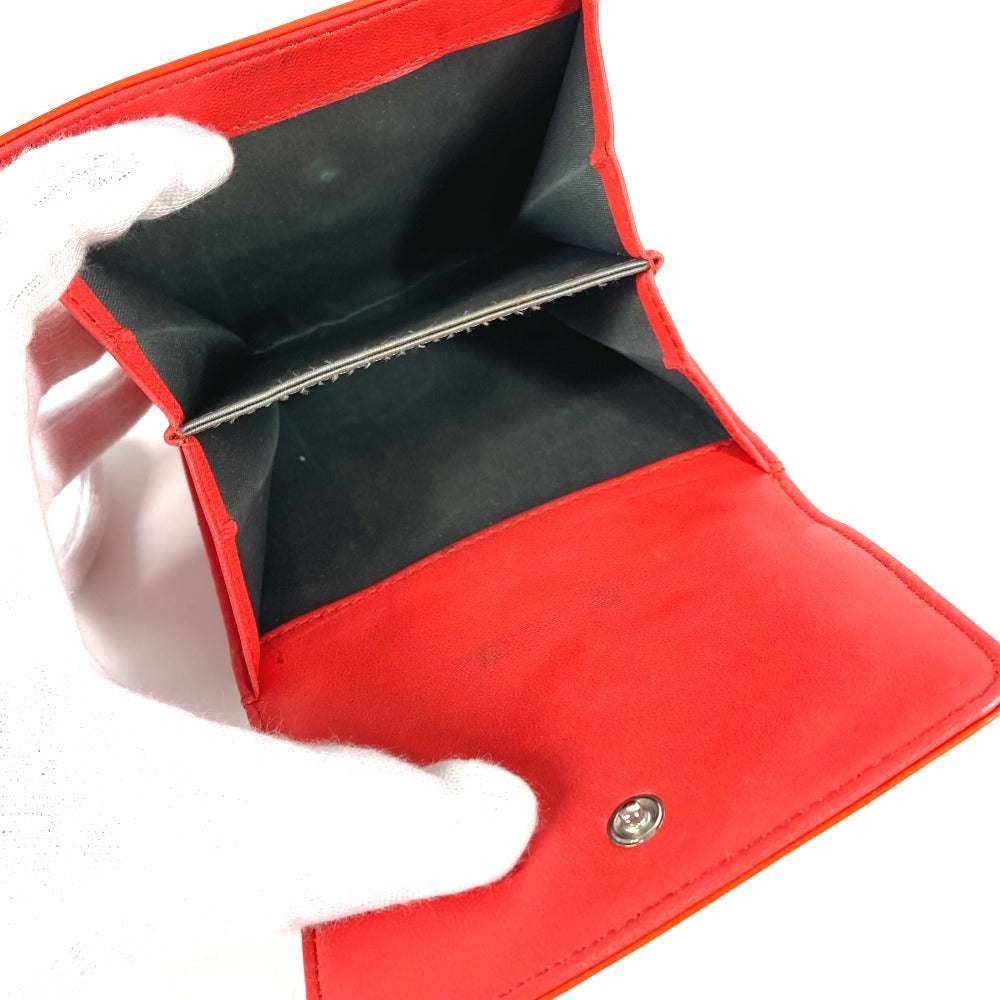 CHANEL NO5 ロゴ リボン アイコン 財布 コンパクトウォレット 3つ折り財布 パテントレザー ユニセックス レッド系