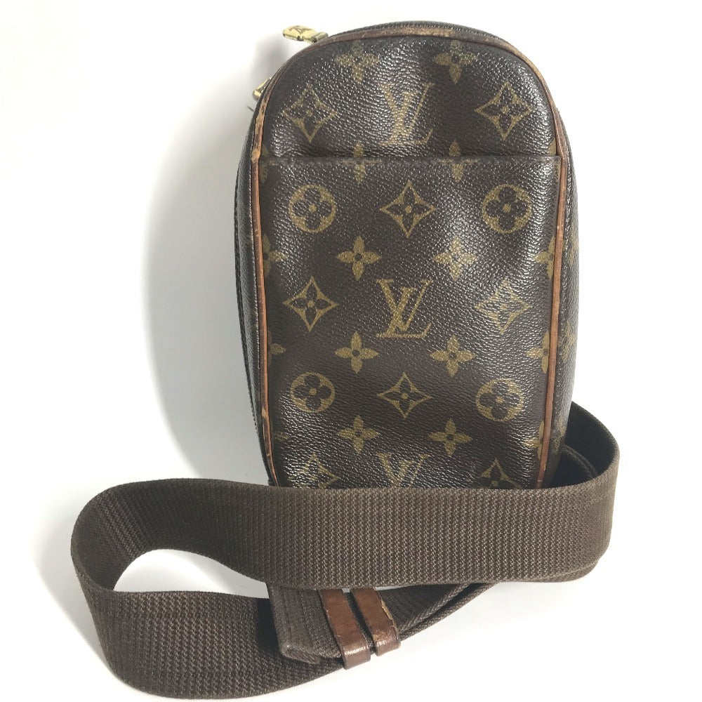 LOUIS VUITTON M51870 Monogram Pochette Ganjou, a shoulder bag/crossbody bag in Monogram canvas, unisex, brown
