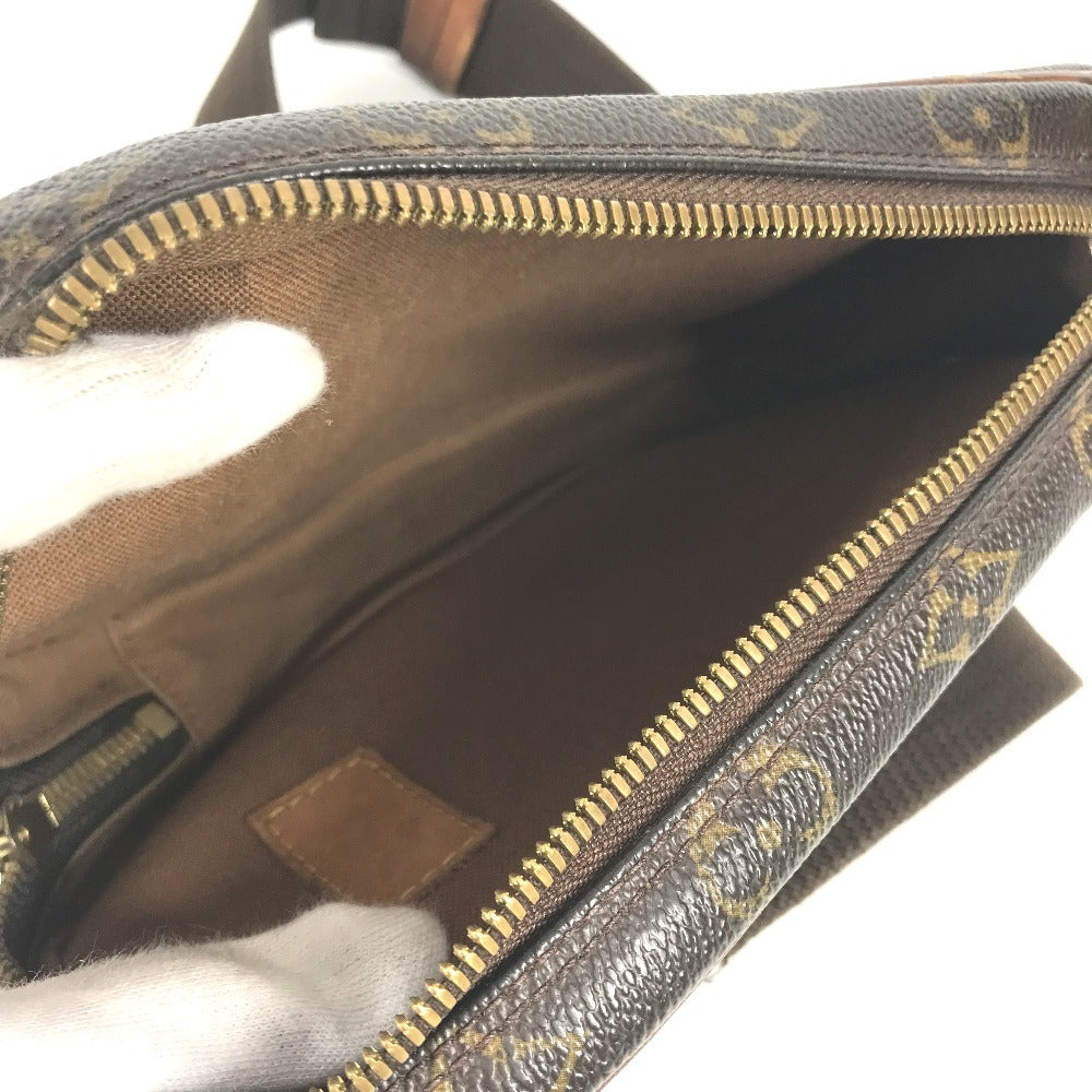 LOUIS VUITTON M51870 Monogram Pochette Ganjou, a shoulder bag/crossbody bag in Monogram canvas, unisex, brown
