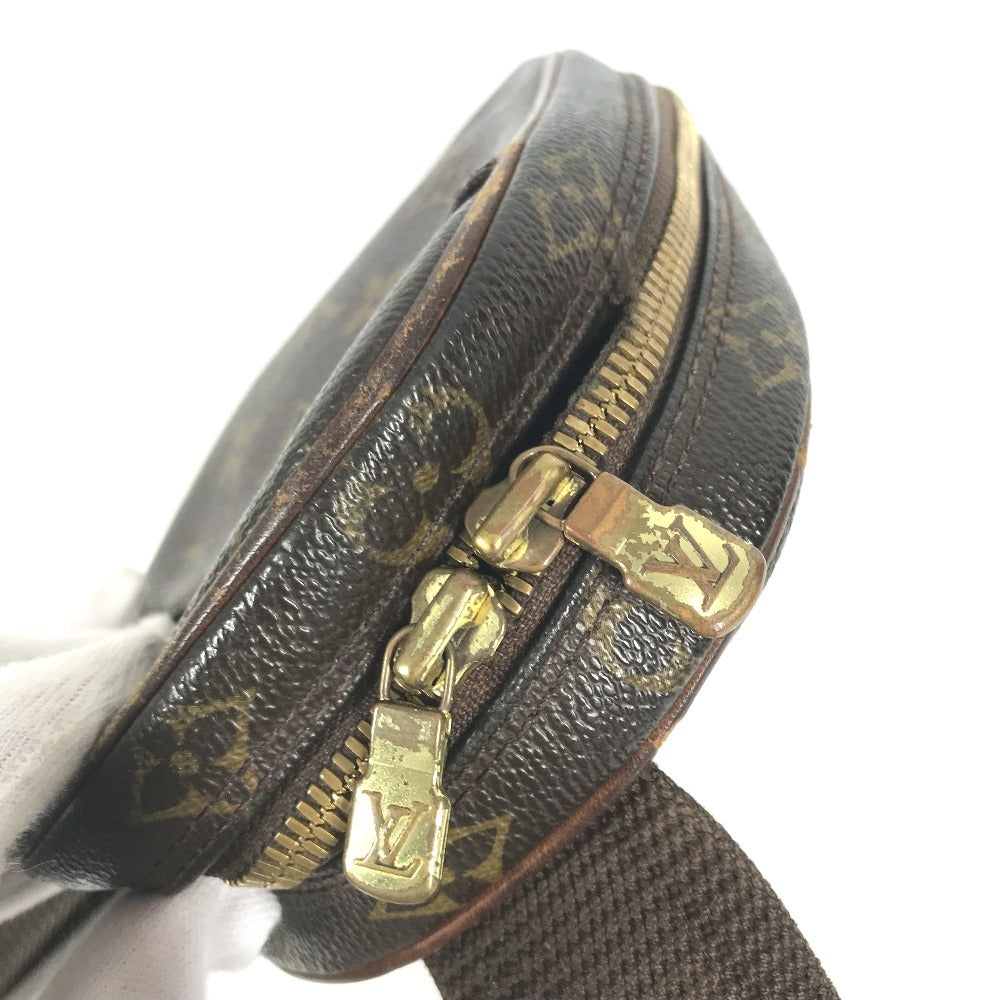 LOUIS VUITTON M51870 Monogram Pochette Ganjou, a shoulder bag/crossbody bag in Monogram canvas, unisex, brown