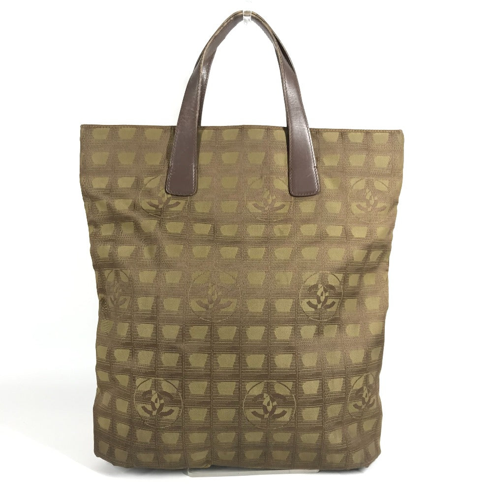 CHANEL ニュートラベルライン フラット トートバッグ フラットショッパー カバン 縦型トート ハンドバッグ ナイロン/レザー ユニセックス カーキ