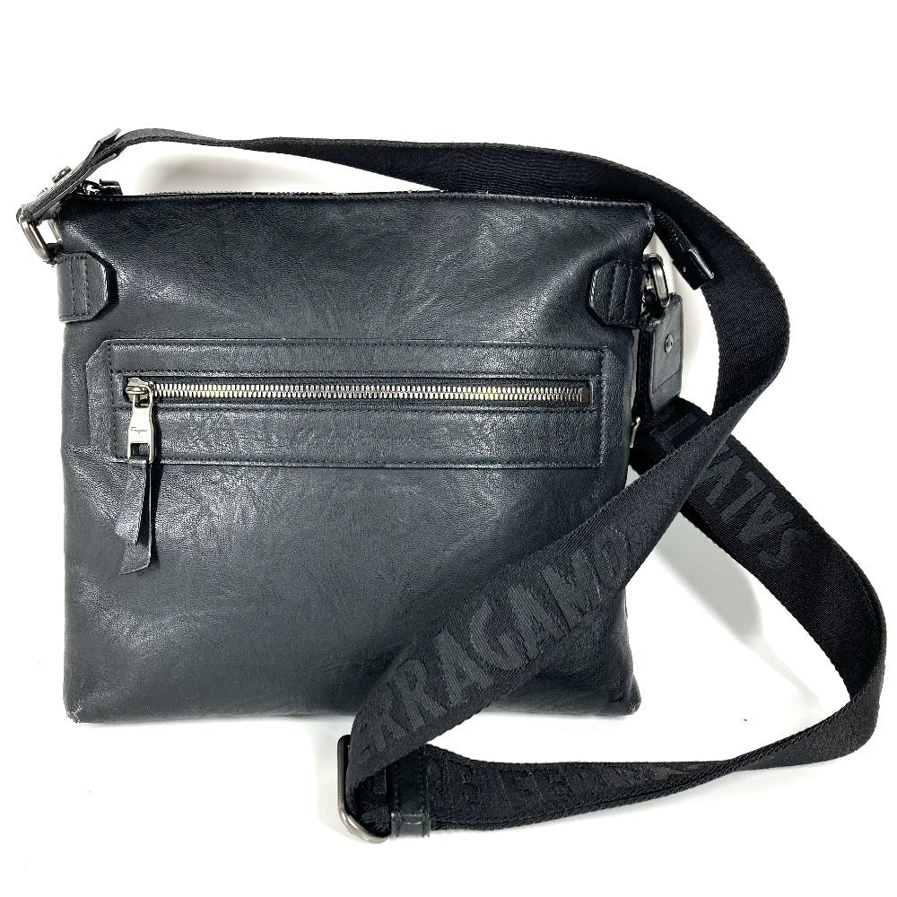 Salvatore Ferragamo logo crossbody shoulder bag in black leather. Unisex.