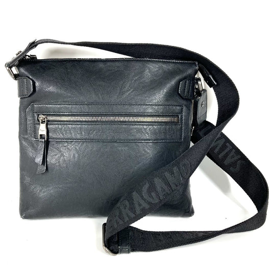 Salvatore Ferragamo ロゴ カバン 斜め掛け ショルダーバッグ レザー ユニセックス ブラック