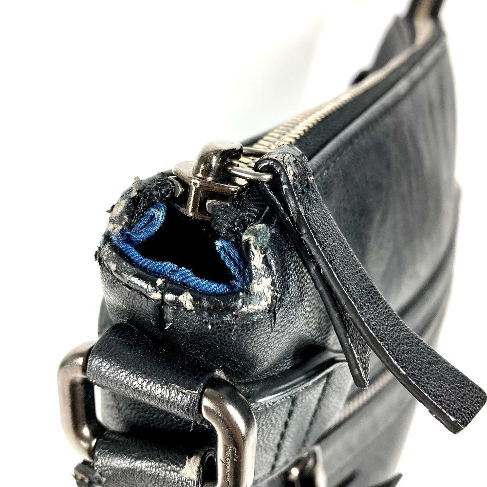 Salvatore Ferragamo logo crossbody shoulder bag in black leather. Unisex.