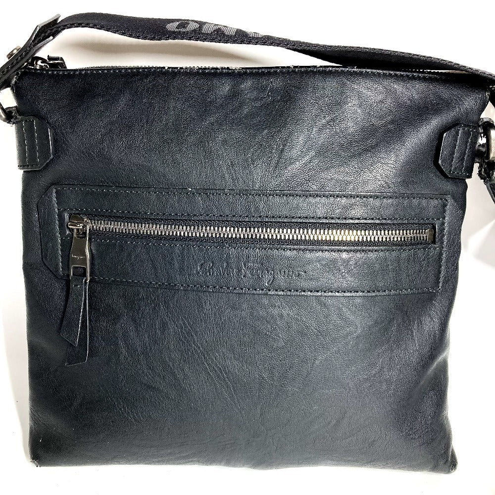 Salvatore Ferragamo logo crossbody shoulder bag in black leather. Unisex.