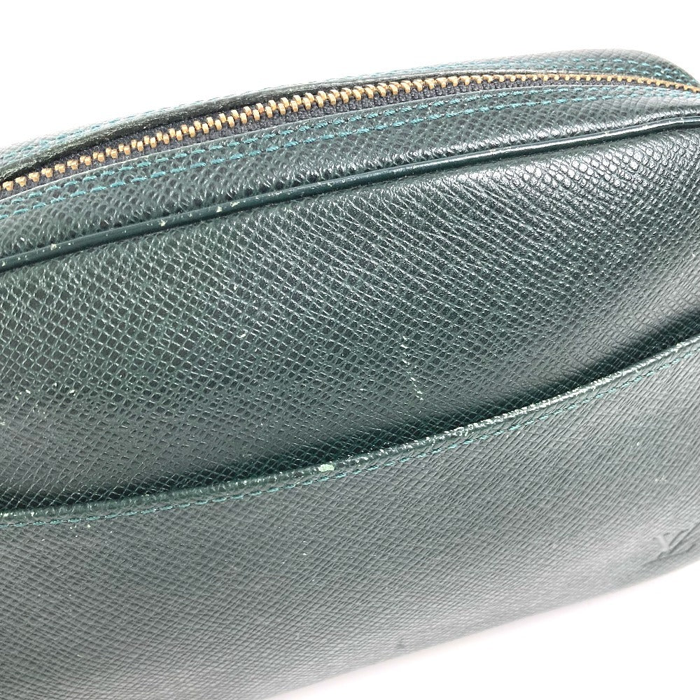 LOUIS VUITTON M30304 タイガ アクセサリーポーチ メイクポーチ 化粧ポーチ クラッチバッグ ポーチ タイガレザー ユニセックス エピセア カーキ