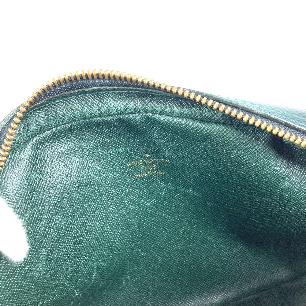 LOUIS VUITTON M30304 タイガ アクセサリーポーチ メイクポーチ 化粧ポーチ クラッチバッグ ポーチ タイガレザー ユニセックス エピセア カーキ