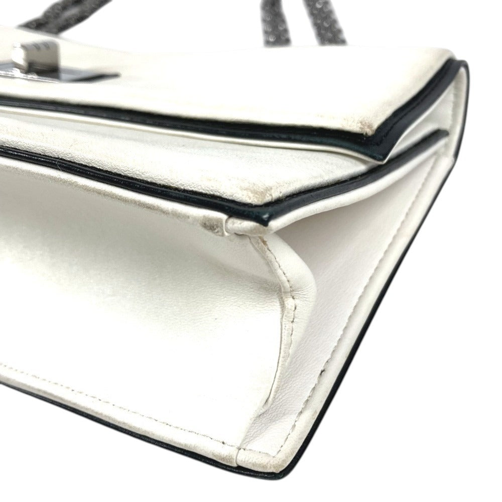 CHANEL 2.55金具 バイカラー ロゴ 斜め掛け カバン Wチェーンバッグ フラップ ショルダーバッグ レザー レディース ホワイト