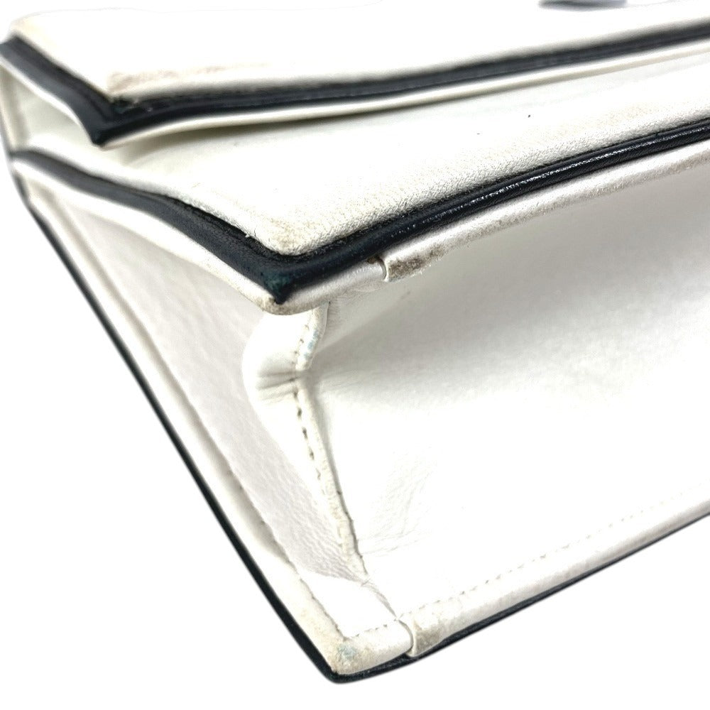 CHANEL 2.55金具 バイカラー ロゴ 斜め掛け カバン Wチェーンバッグ フラップ ショルダーバッグ レザー レディース ホワイト