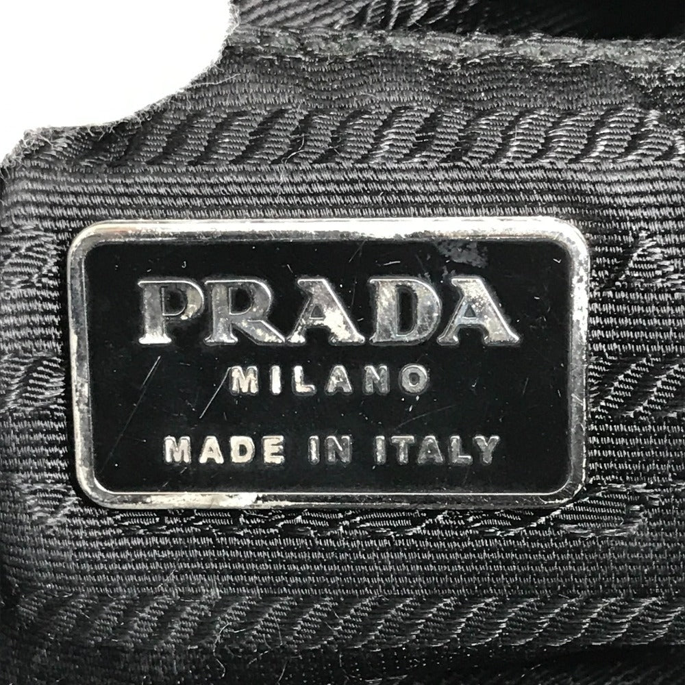 PRADA トライアングルロゴ 三角ロゴ プレート 肩掛け カバン トートバッグ ショルダーバッグ ナイロン ユニセックス カーキ