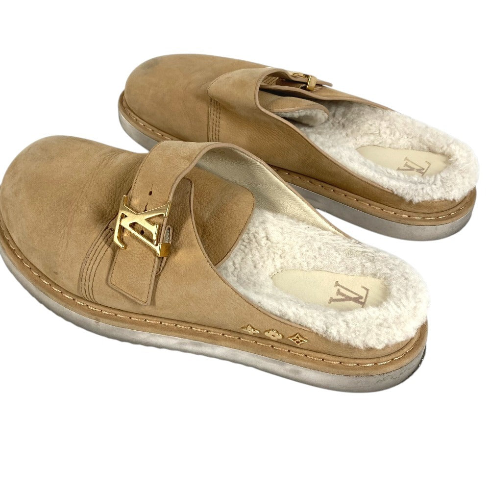 LOUIS VUITTON LV logo clogs with fur Shoes shoes Sandals Leather / fur Beige/White Used